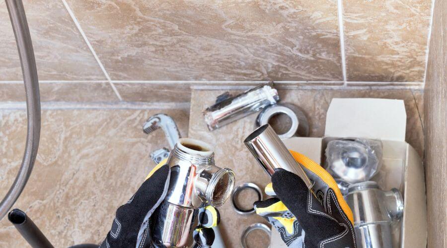 Expert Emergency Roof Repairs services in La Pryor, TX